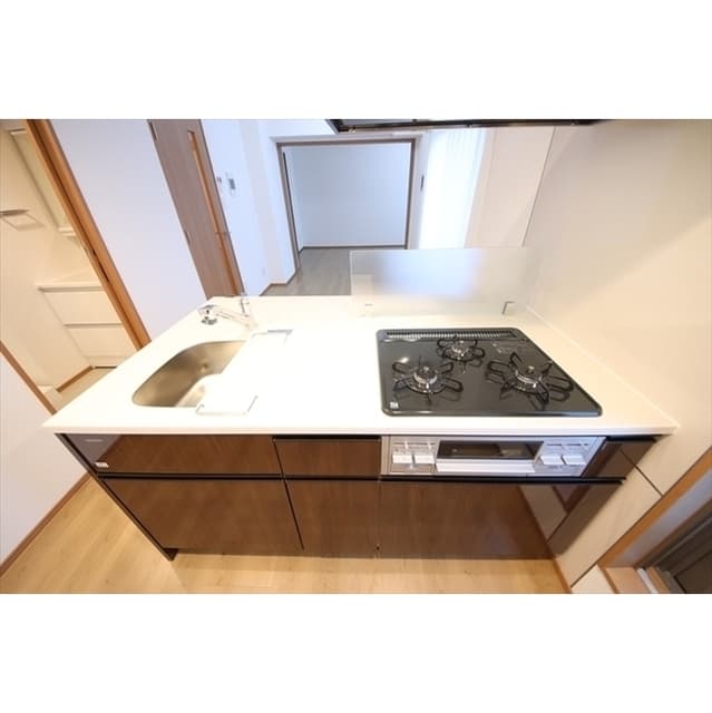 Room image 8