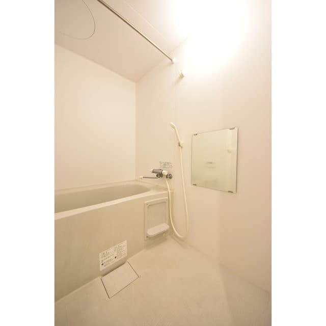 Room image 14