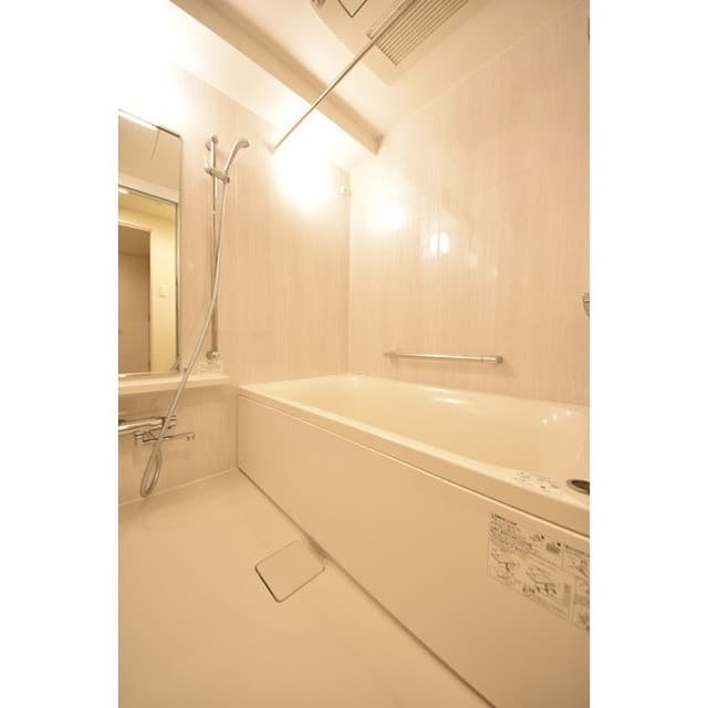 Room image 14
