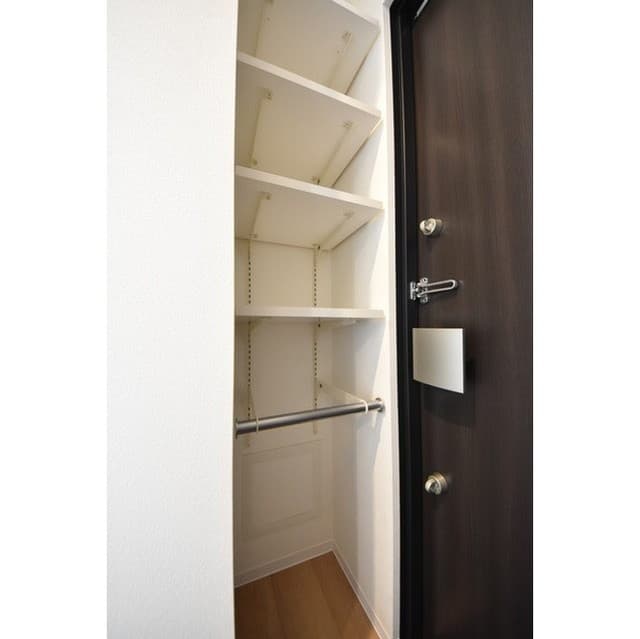 Room image 9