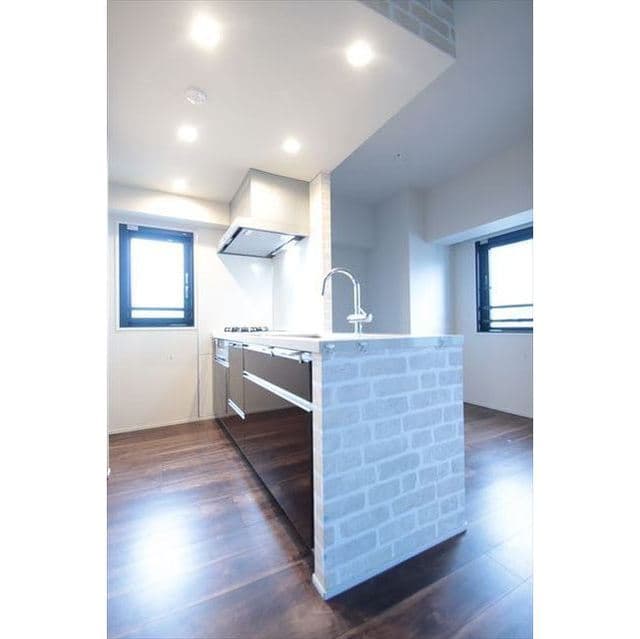 Room image 12