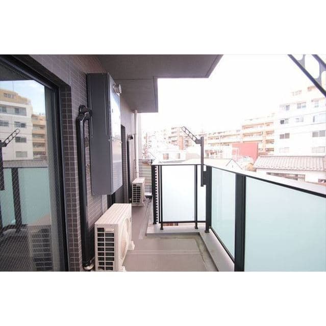 Room image 13