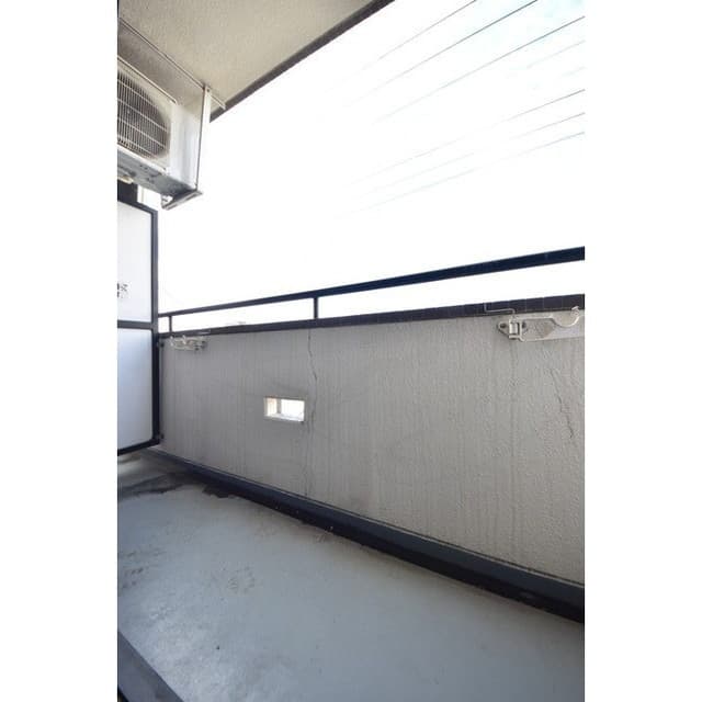 Room image 14