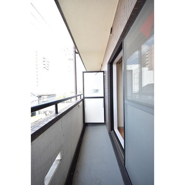 Room image 15