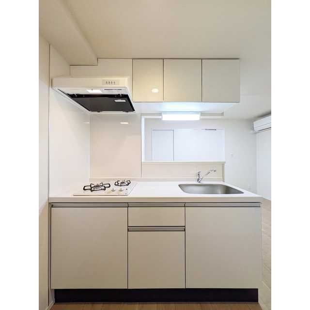 Room image 15