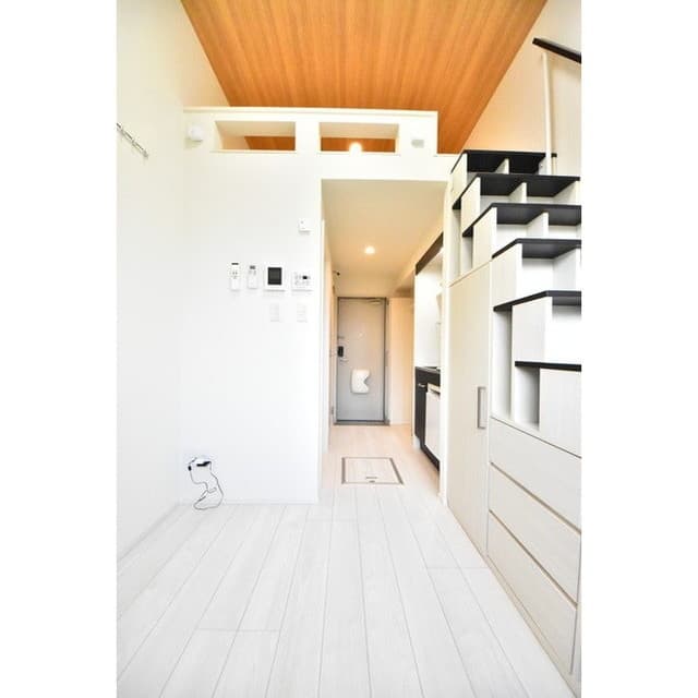 Room image 14