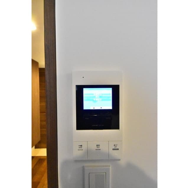 Room image 12