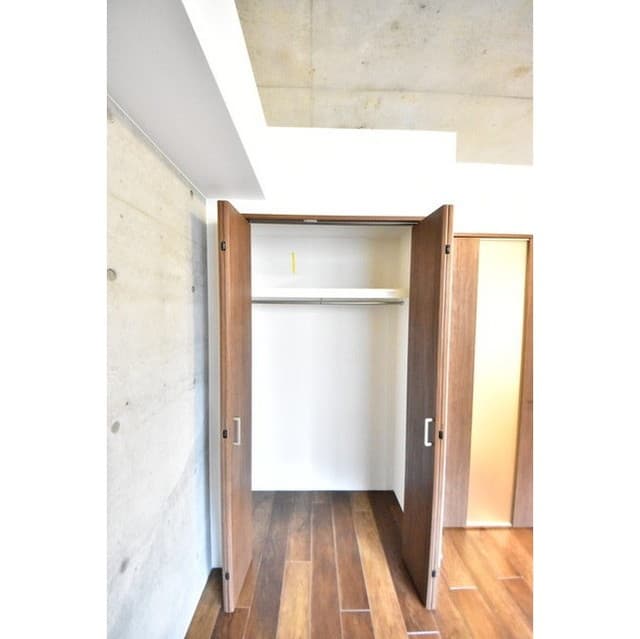 Room image 14