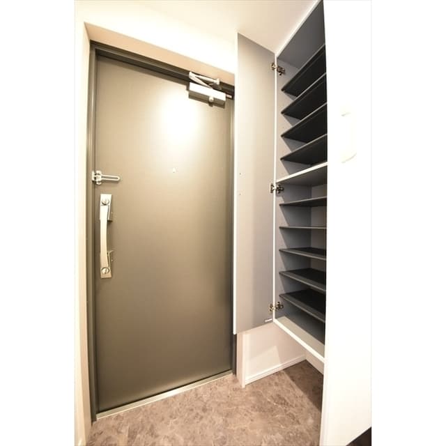 Room image 10