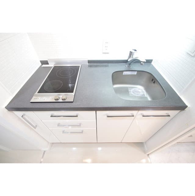 Room image 8