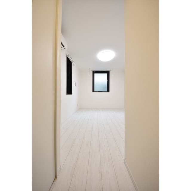 Room image 14