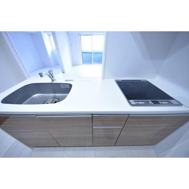 Room image 8