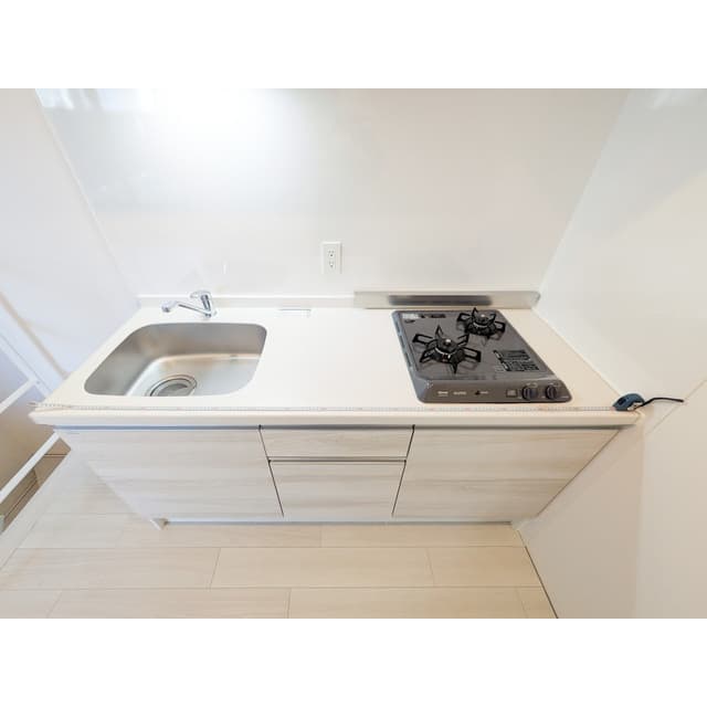 Room image 8