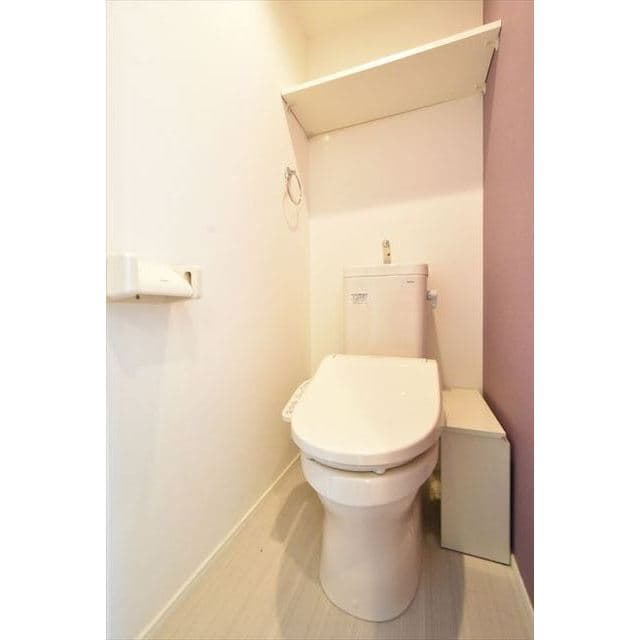 Room image 10