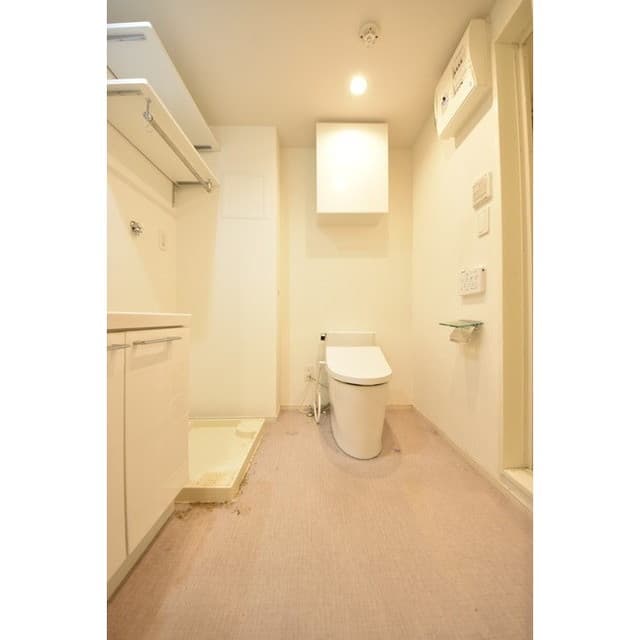 Room image 13