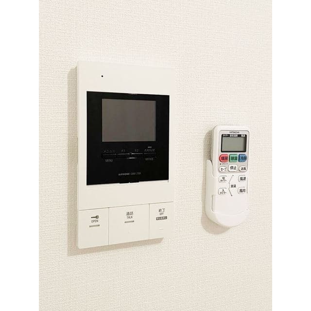 Room image 10