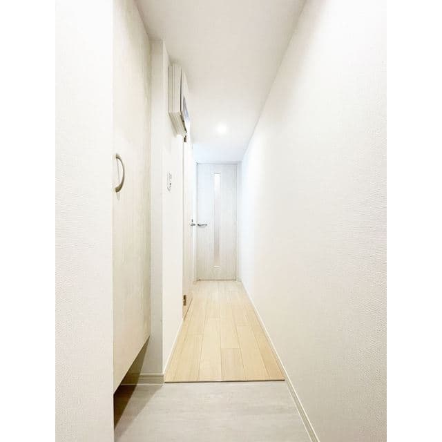 Room image 11