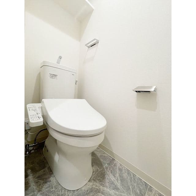 Room image 13