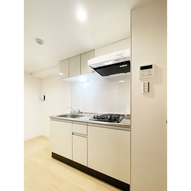 Room image 9