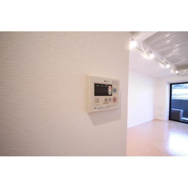 Room image 12