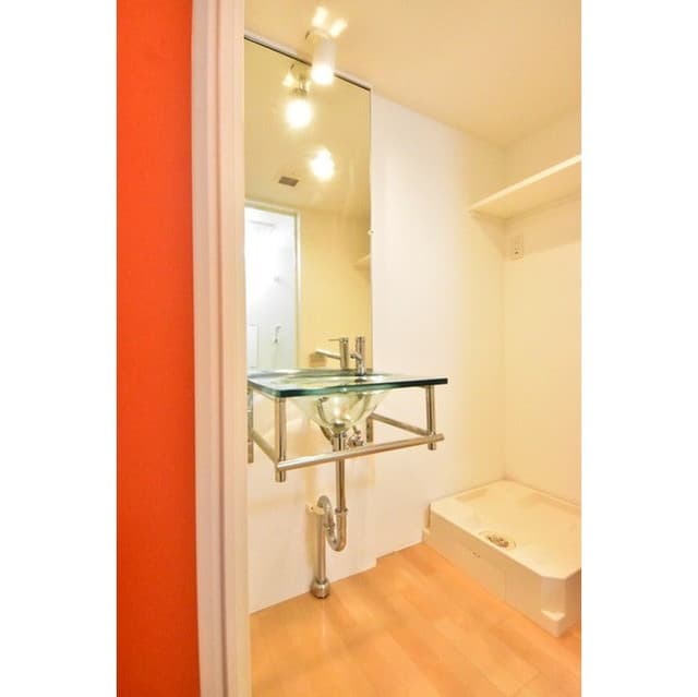 Room image 9