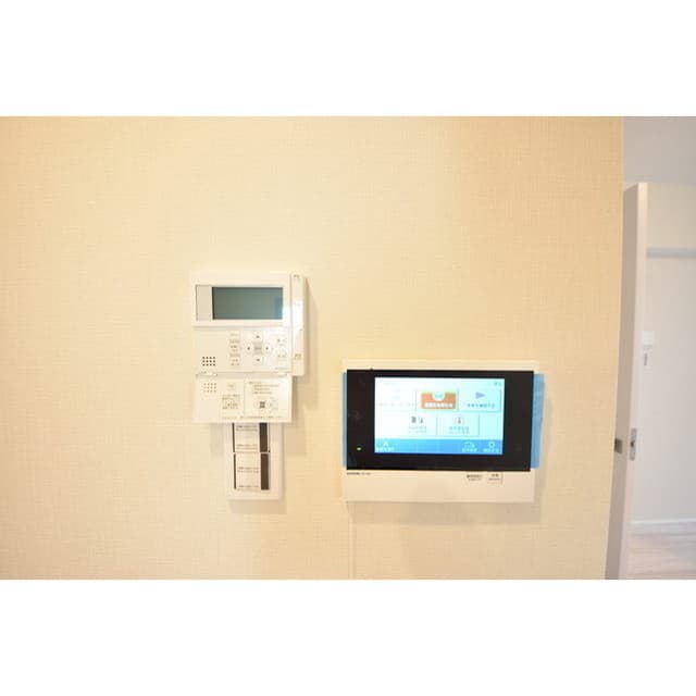 Room image 15