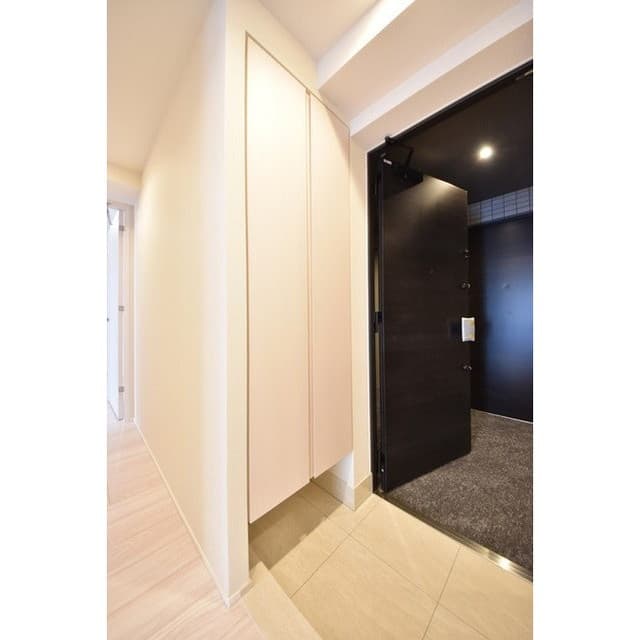 Room image 8
