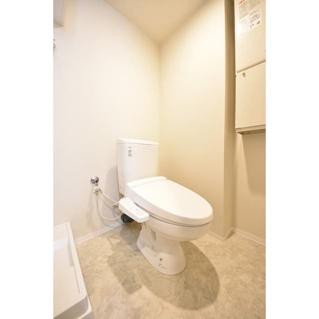 Room image 12