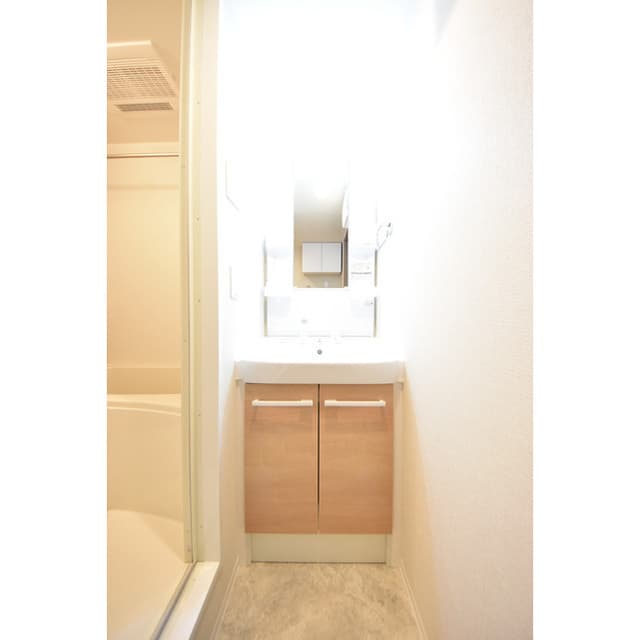Room image 13