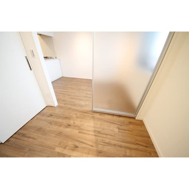 Room image 13