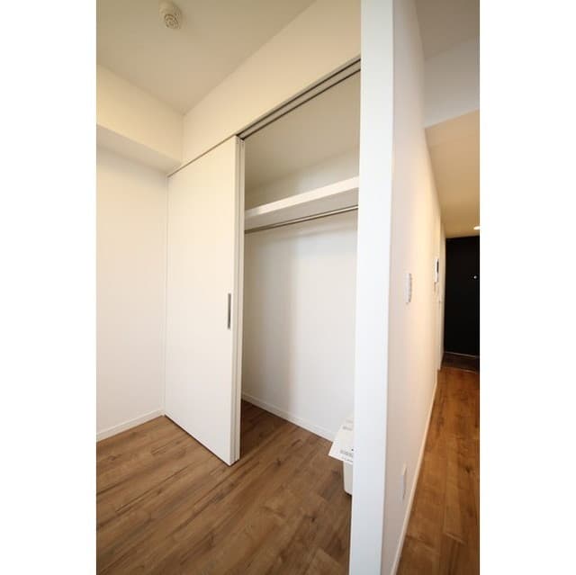 Room image 14