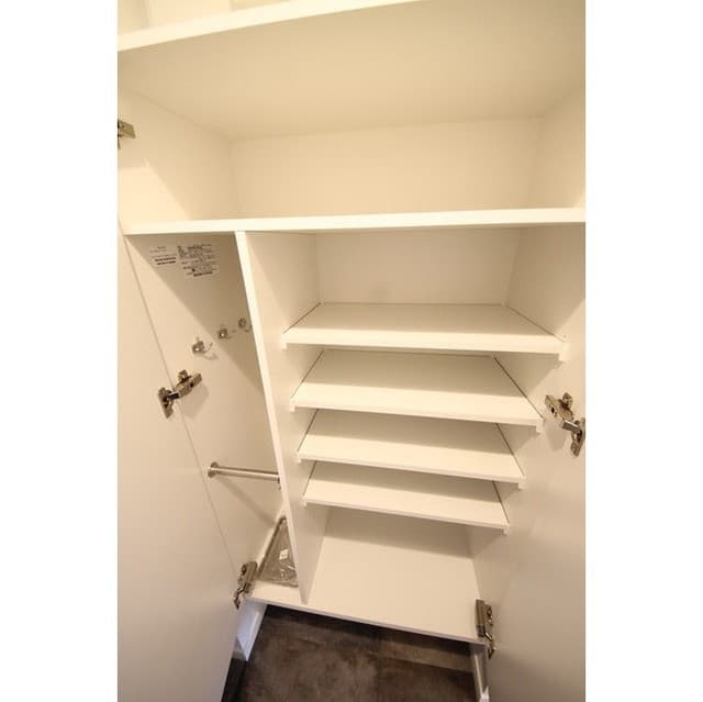 Room image 9