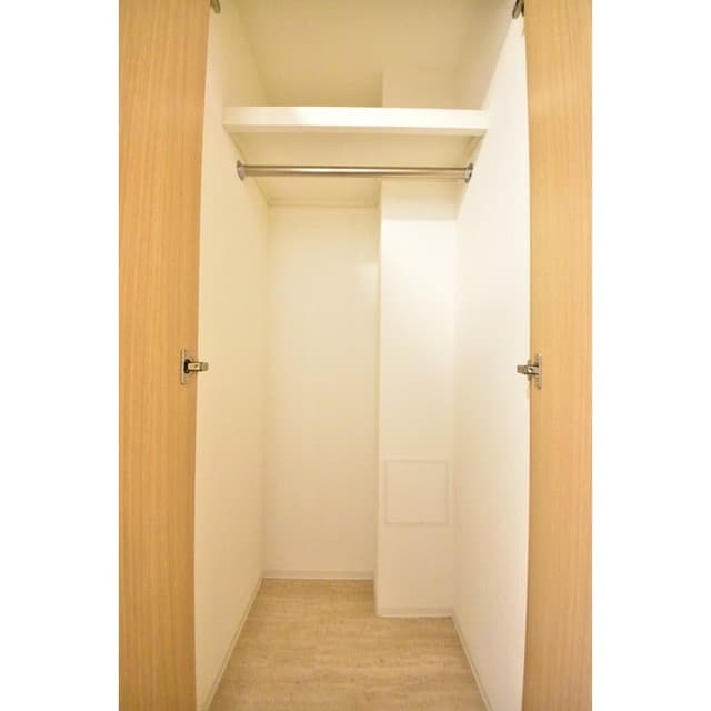 Room image 14