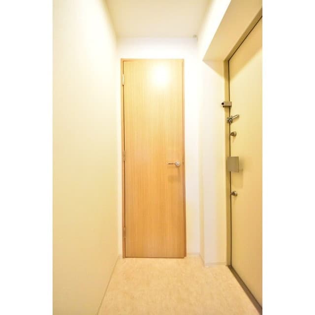 Room image 9