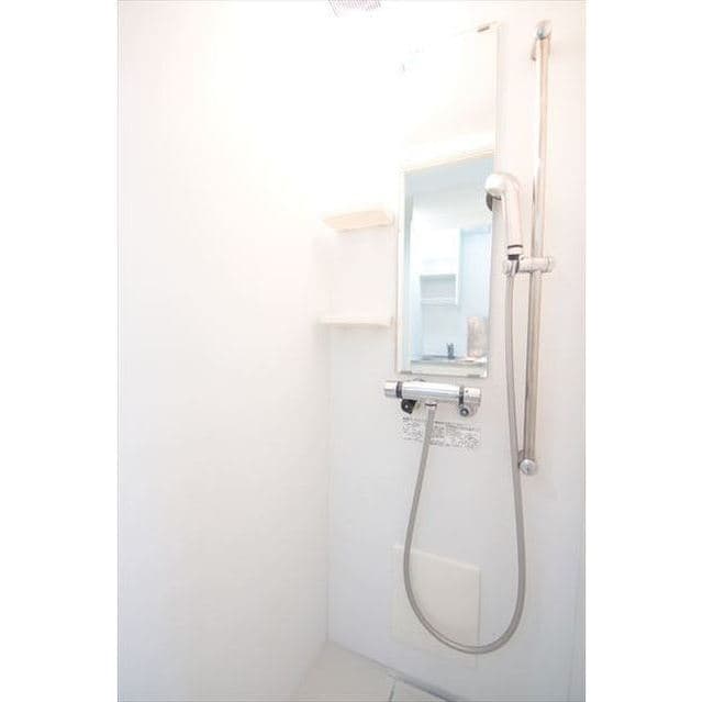 Room image 10