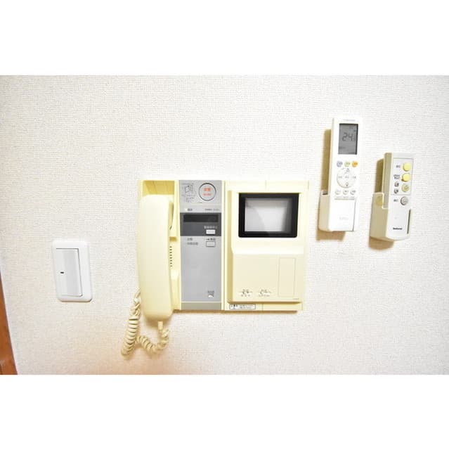 Room image 13