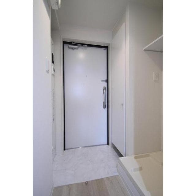 Room image 10