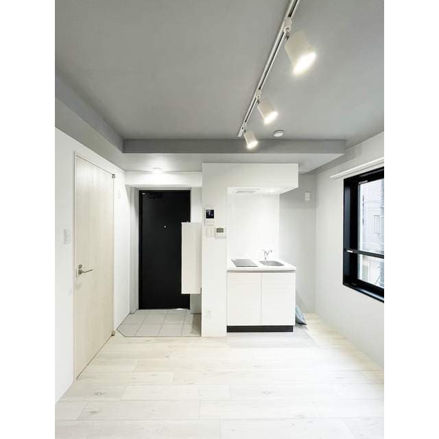 Room image 9