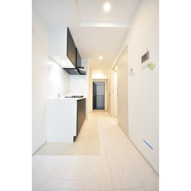 Room image 12