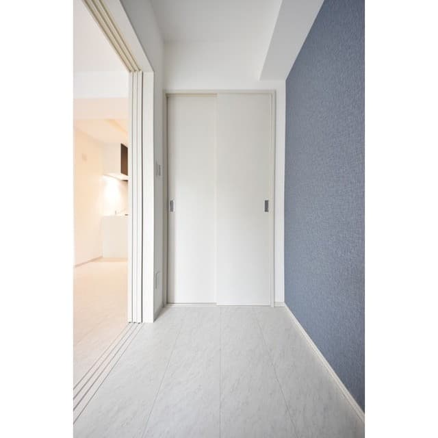 Room image 16