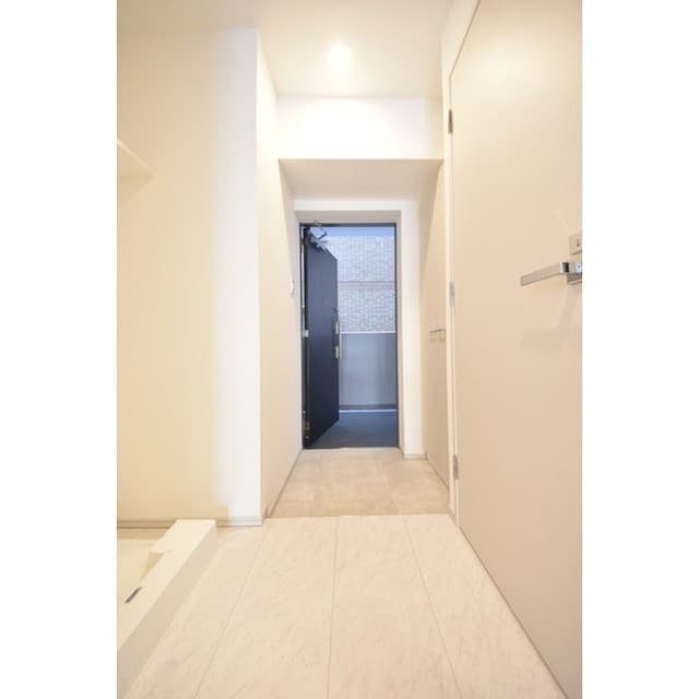 Room image 8