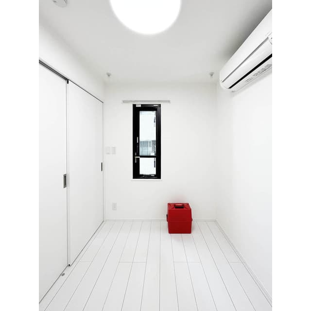 Room image 16