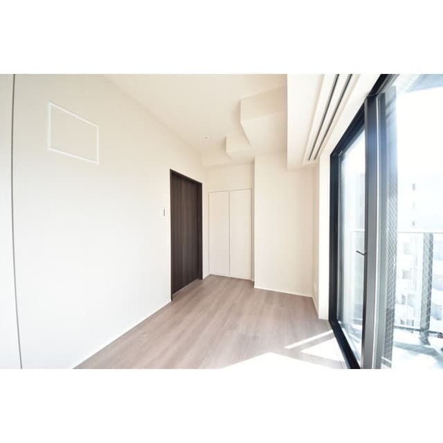 Room image 15