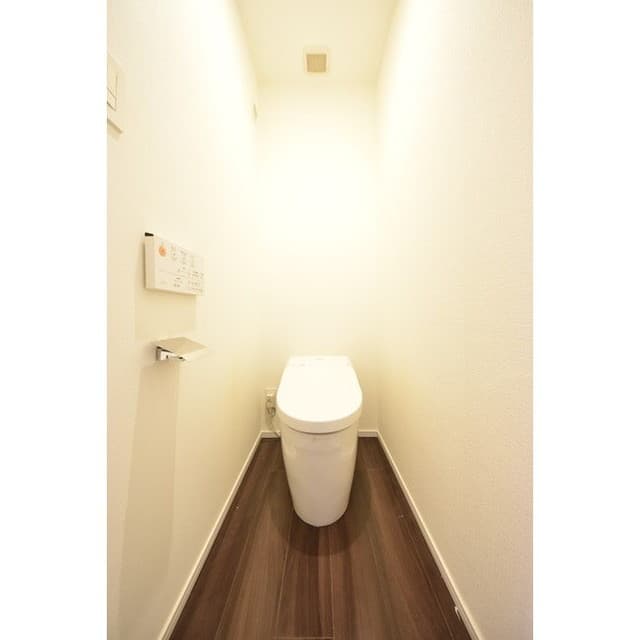 Room image 11