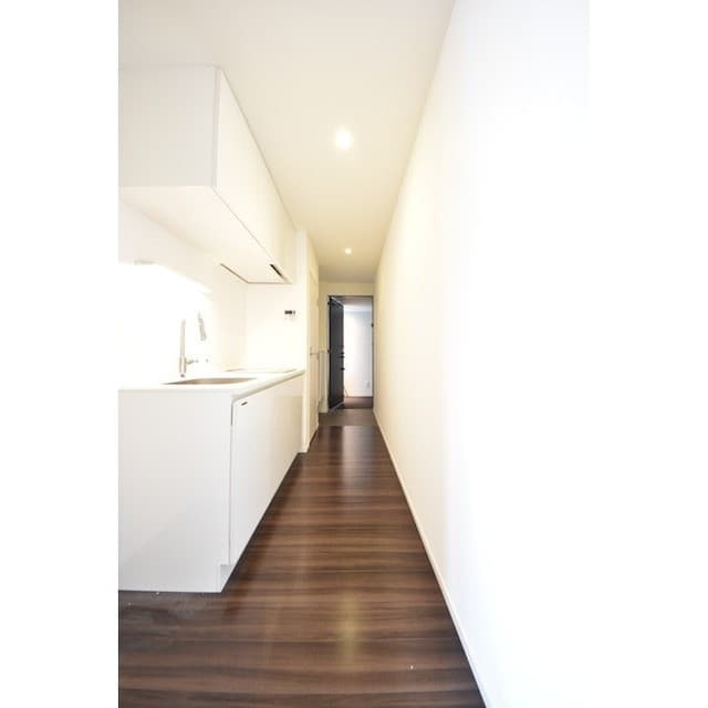 Room image 13