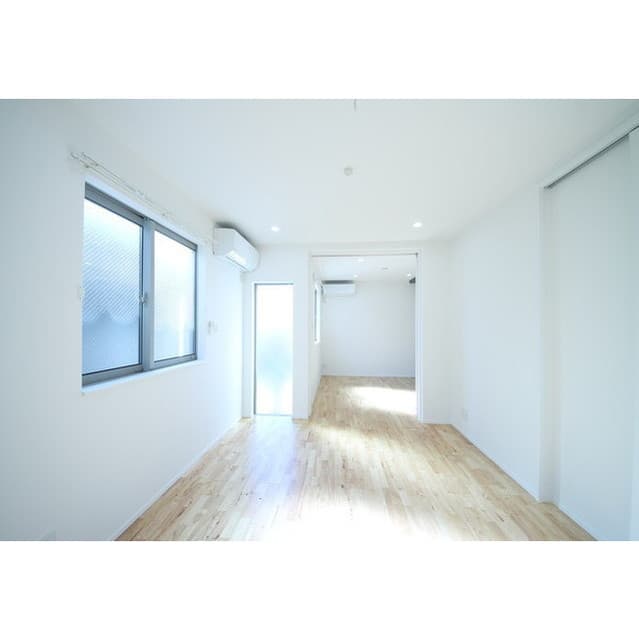 Room image 14