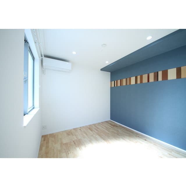 Room image 15