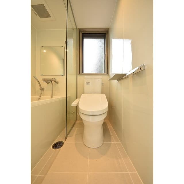 Room image 13