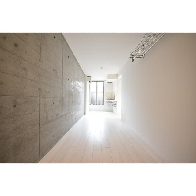 Room image 16