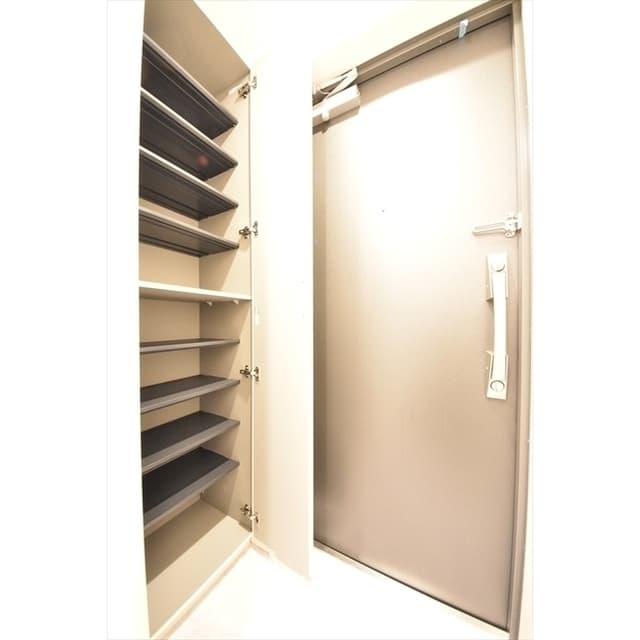 Room image 12